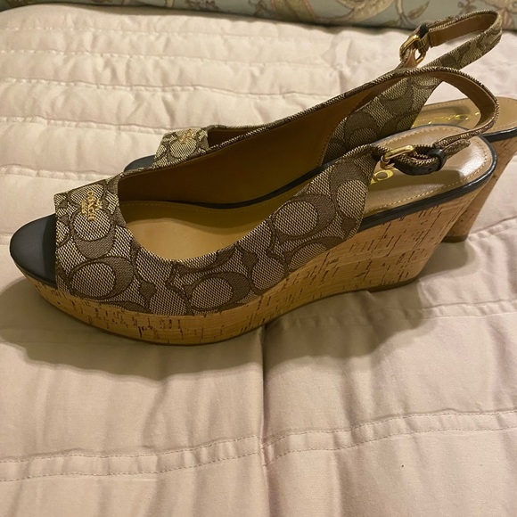Coach Platform Wedge, womens size 10. EUC. - Picture 3 of 6